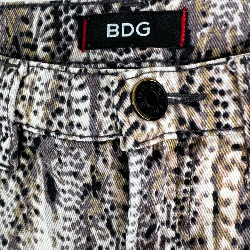 BDG High Rise Cigarette Ankle Skinny Jeans Tan & Black Reptile Print Women’s 28 - Picture 7 of 10